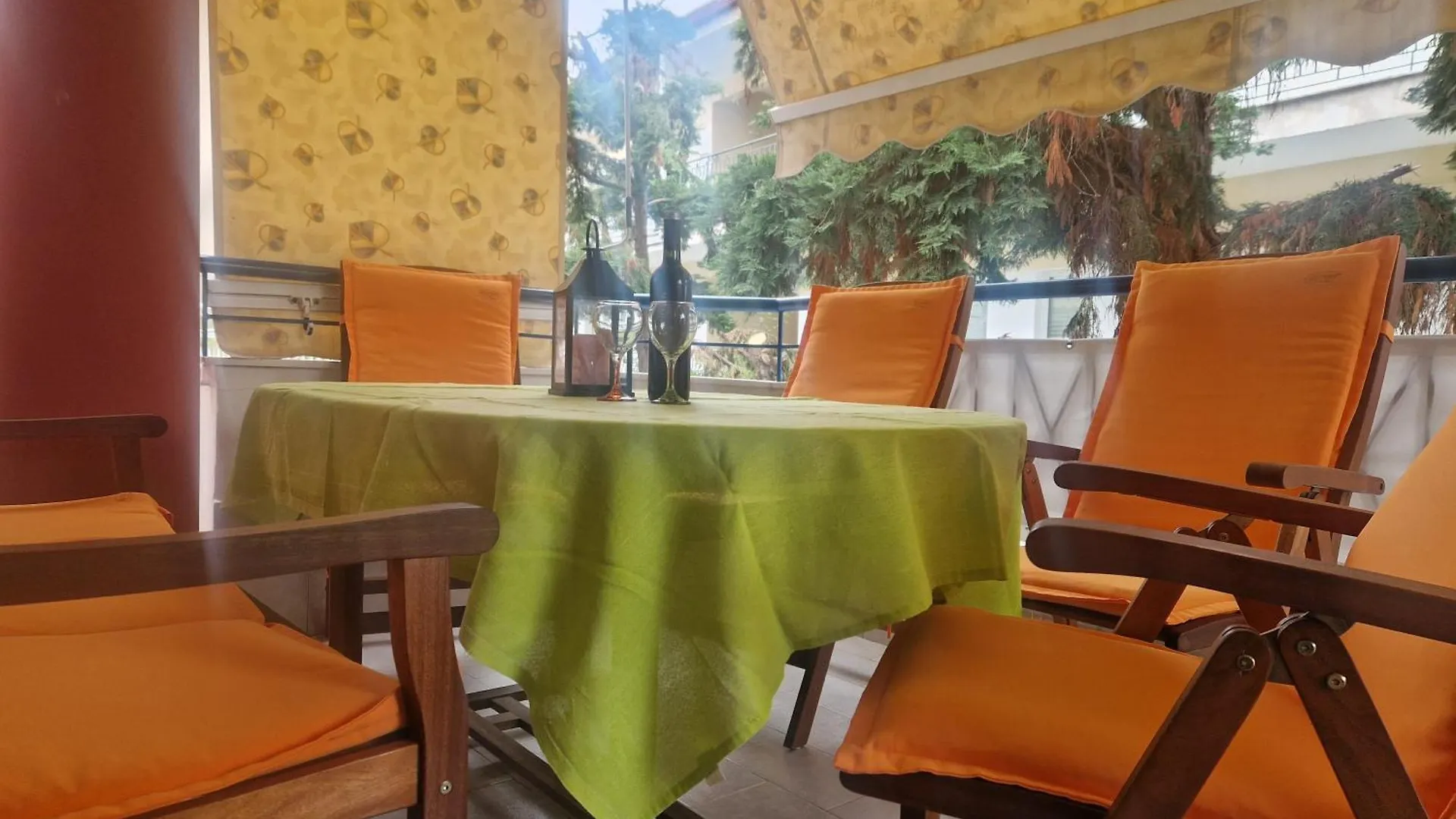 Sea Breeze Apartment Polychrono Greece